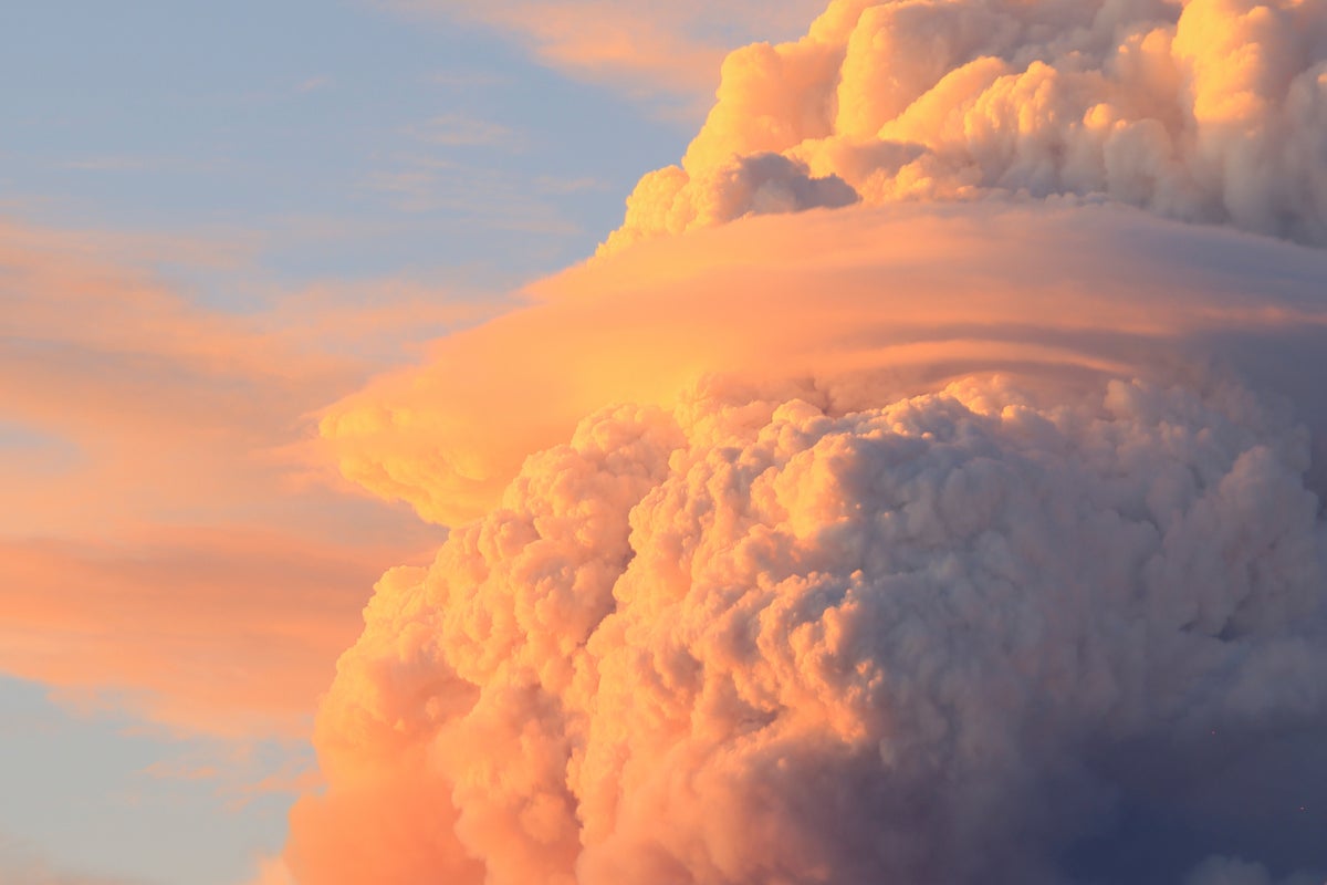 Grand Canyon fire is so hot it’s creating its own weather system