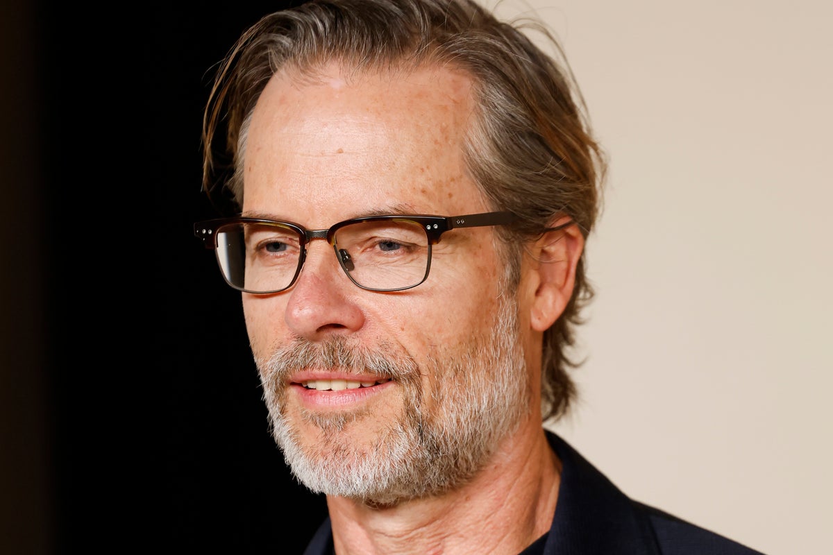 Guy Pearce thought he’d ‘killed’ James Cromwell with gun on LA Confidential set