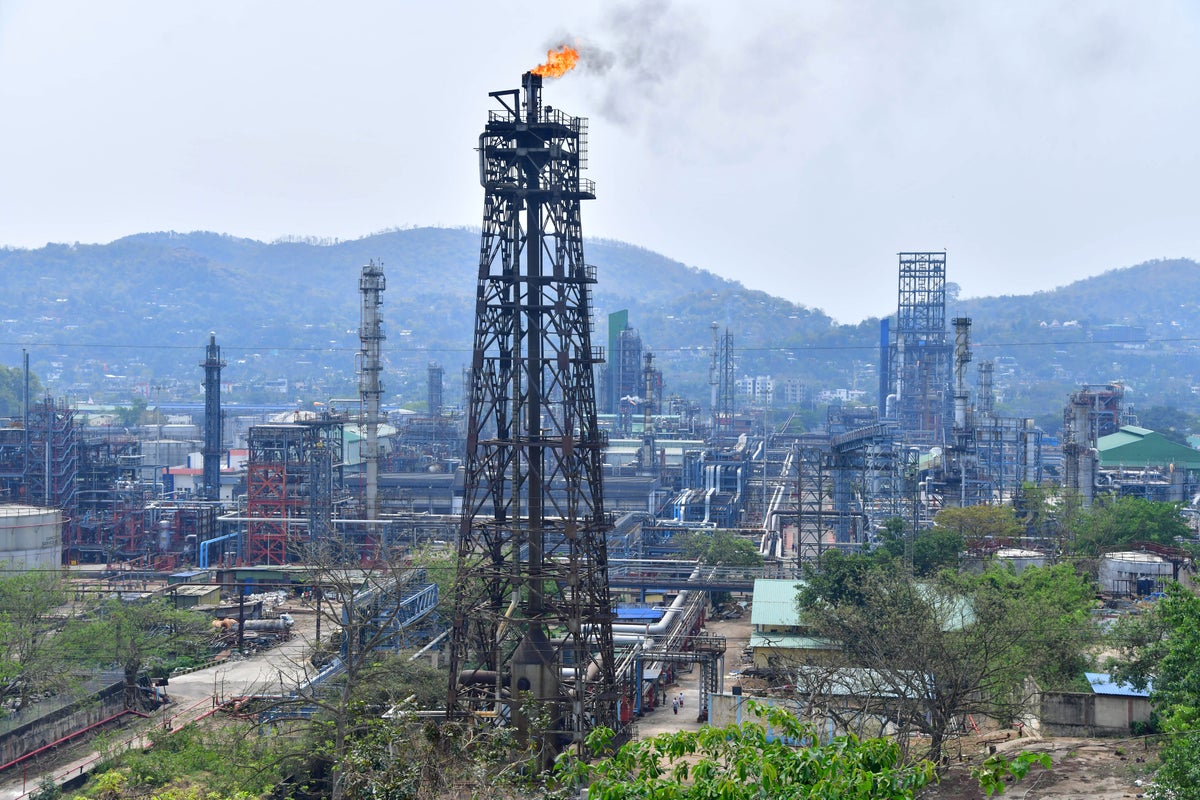 India to defy Trump’s threats and keep buying Russian oil, government sources say