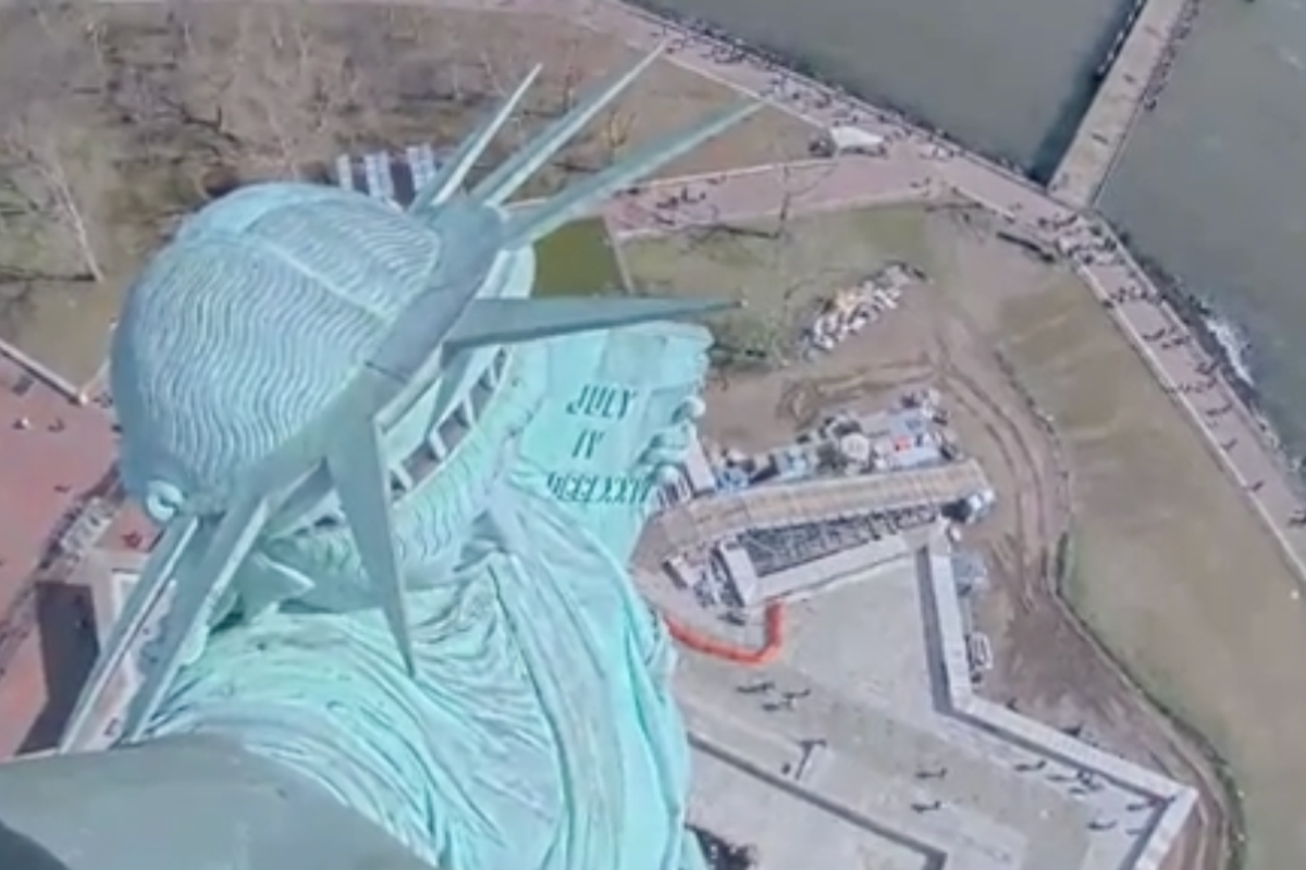 Statue of Liberty visibly rocked by New York earthquake in dramatic footage