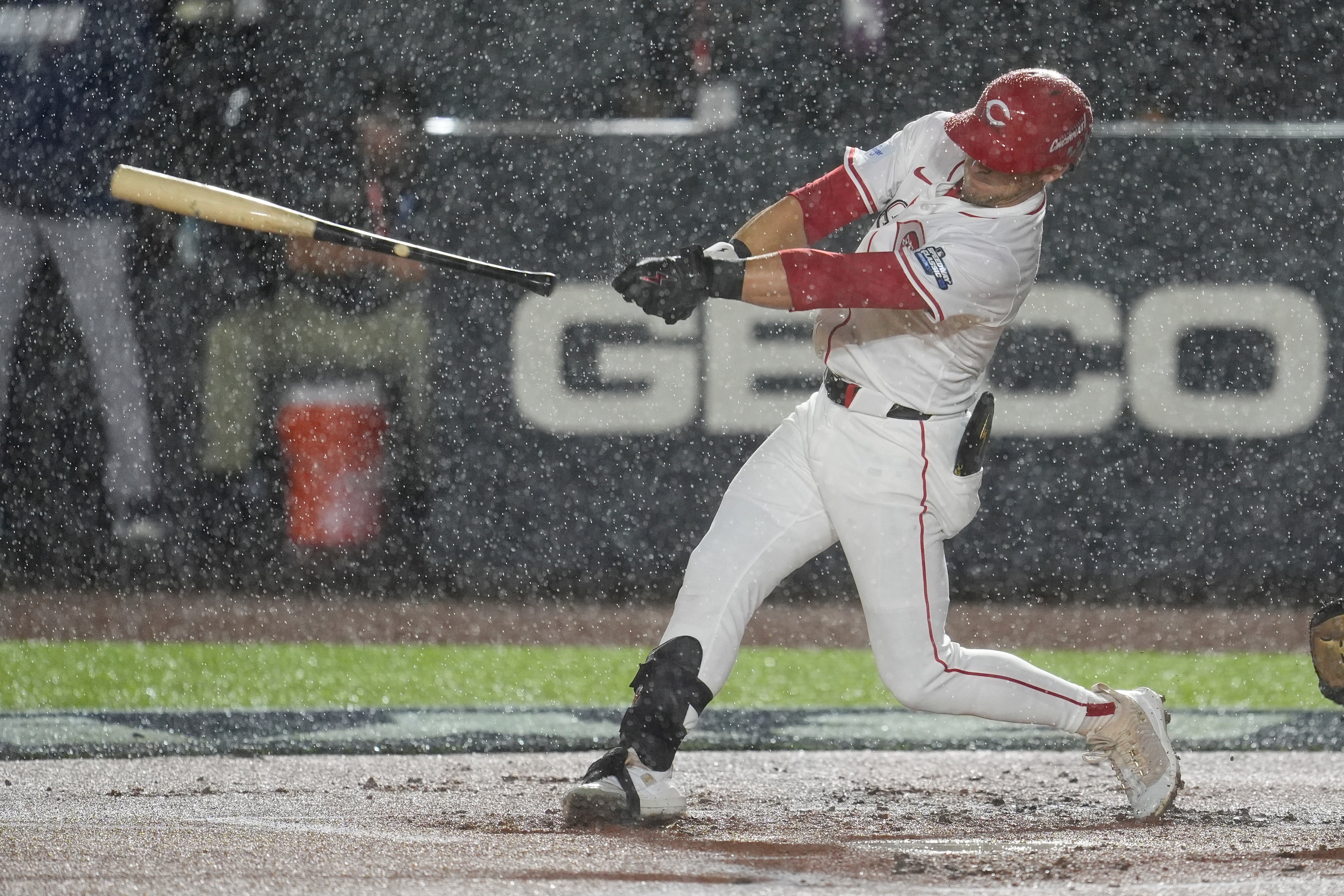 APTOPIX Reds Braves Baseball