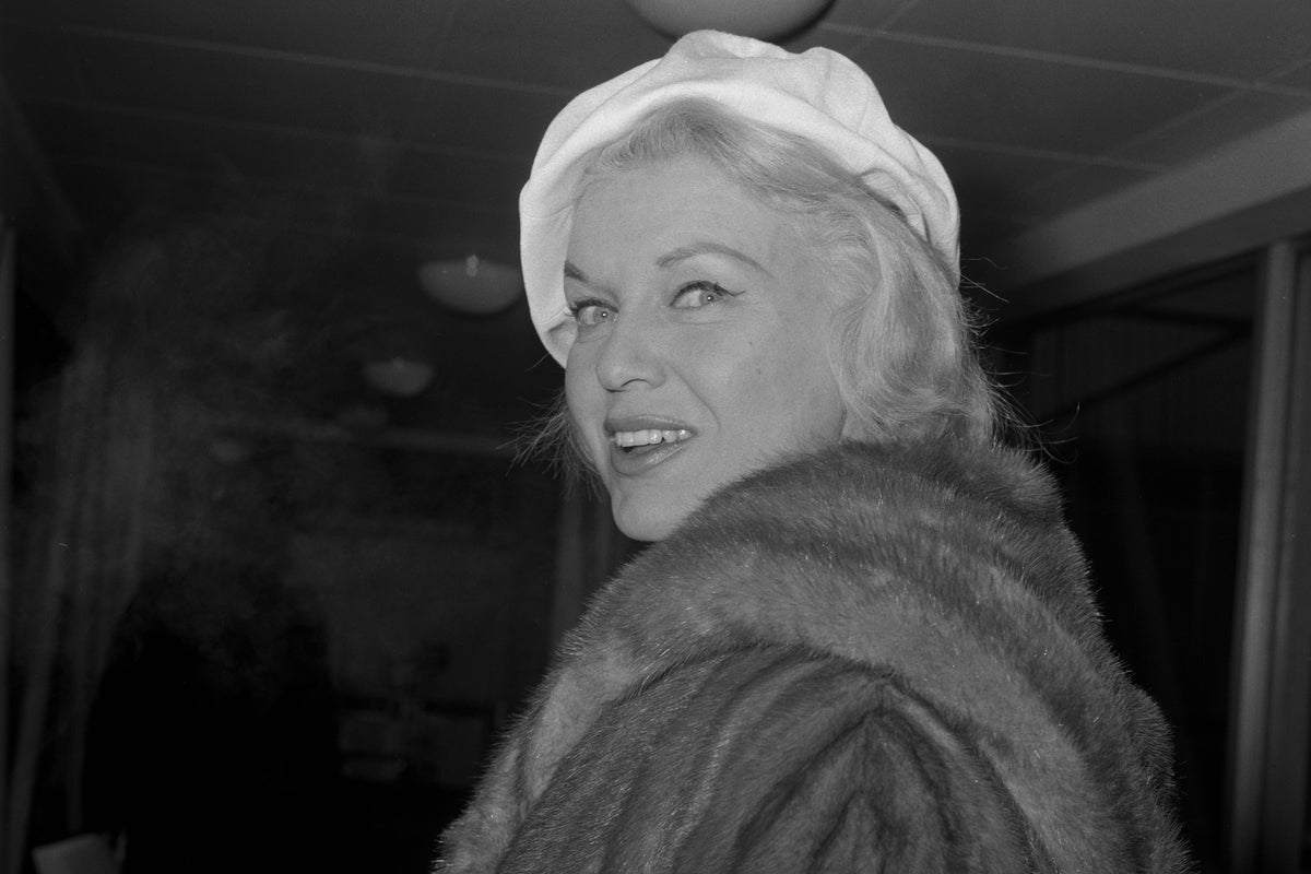 Broadway star and ‘Fascination’ singer Jane Morgan dies at 101