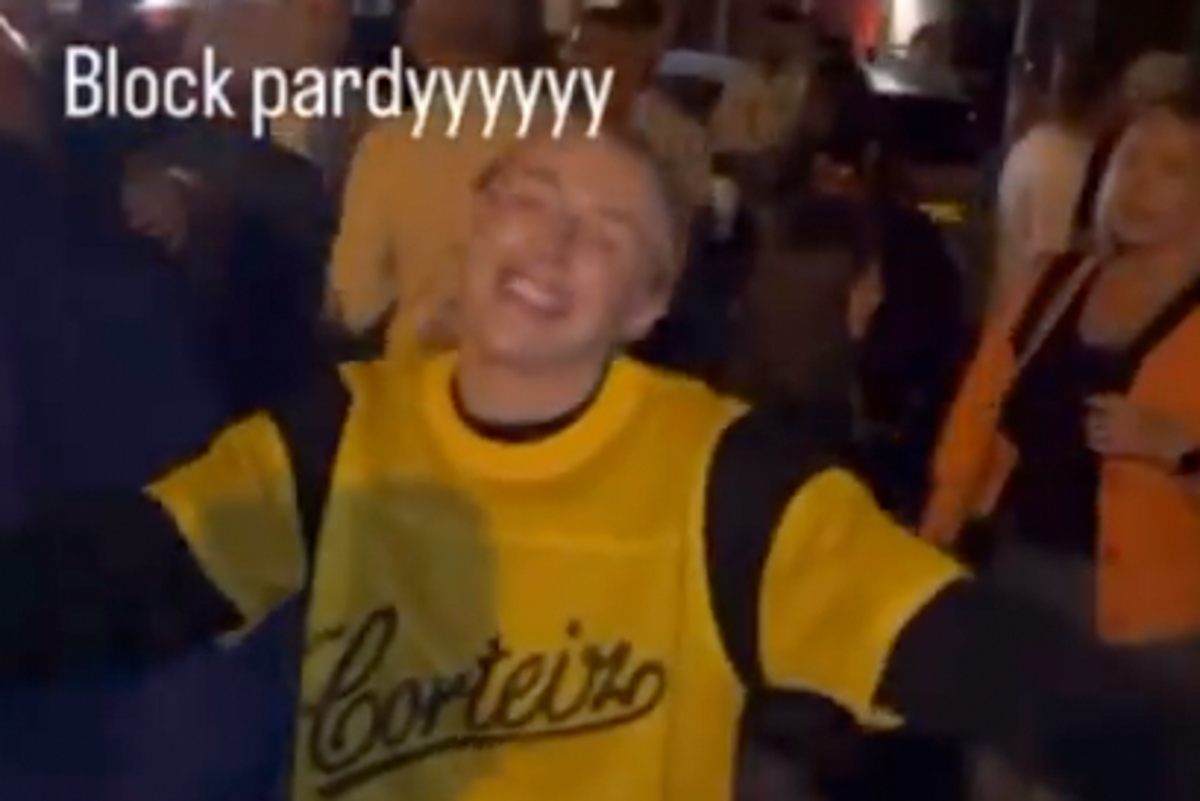 Chloe Kelly dances with friends and locals at Hanwell street party after Euro victory