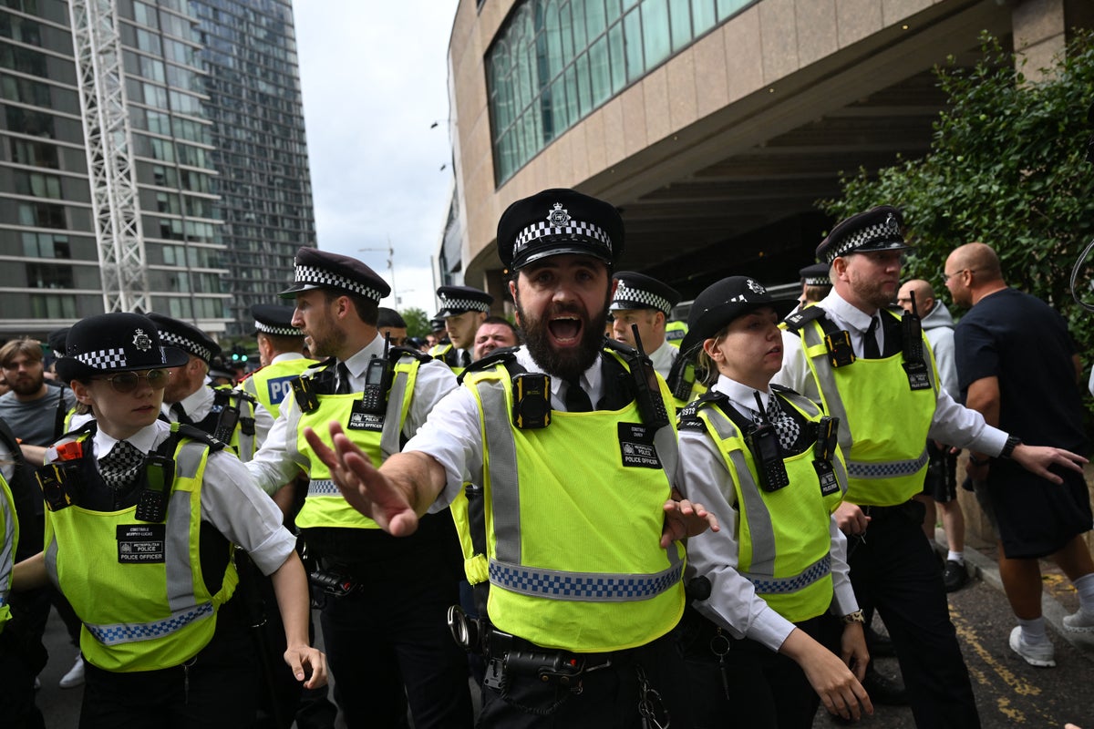 Minister hits out at protesters after alleged migrant hotel break-in attempt