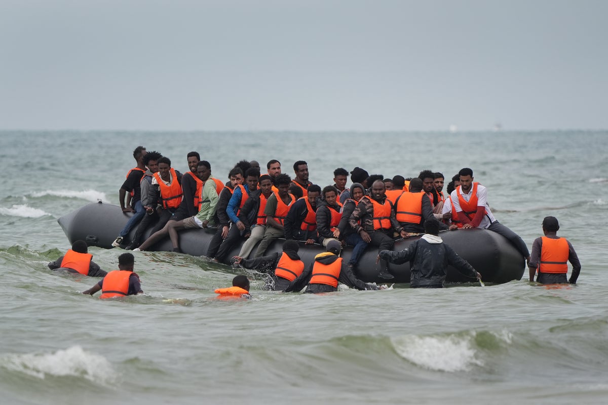 First migrants detained under UK-France returns deal, Starmer confirms