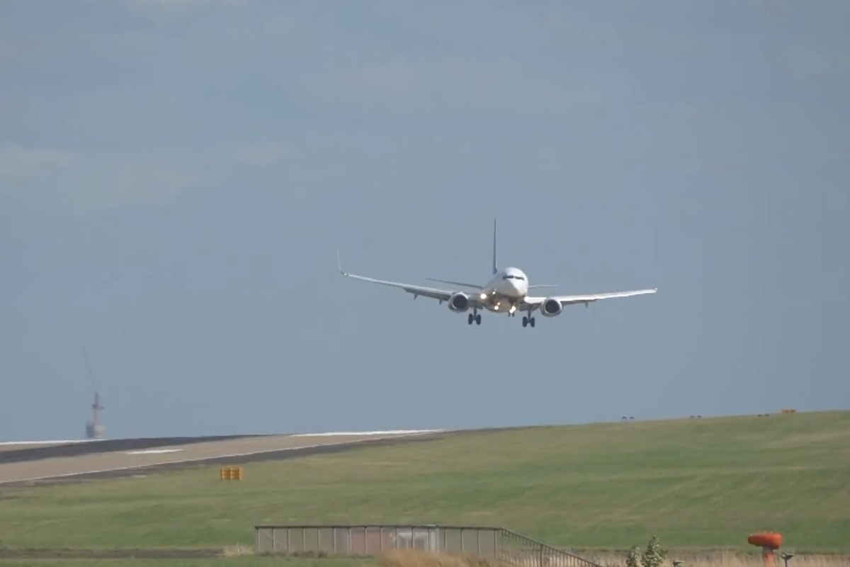 Planes struggle to land in high winds as Storm Floris batters parts of UK