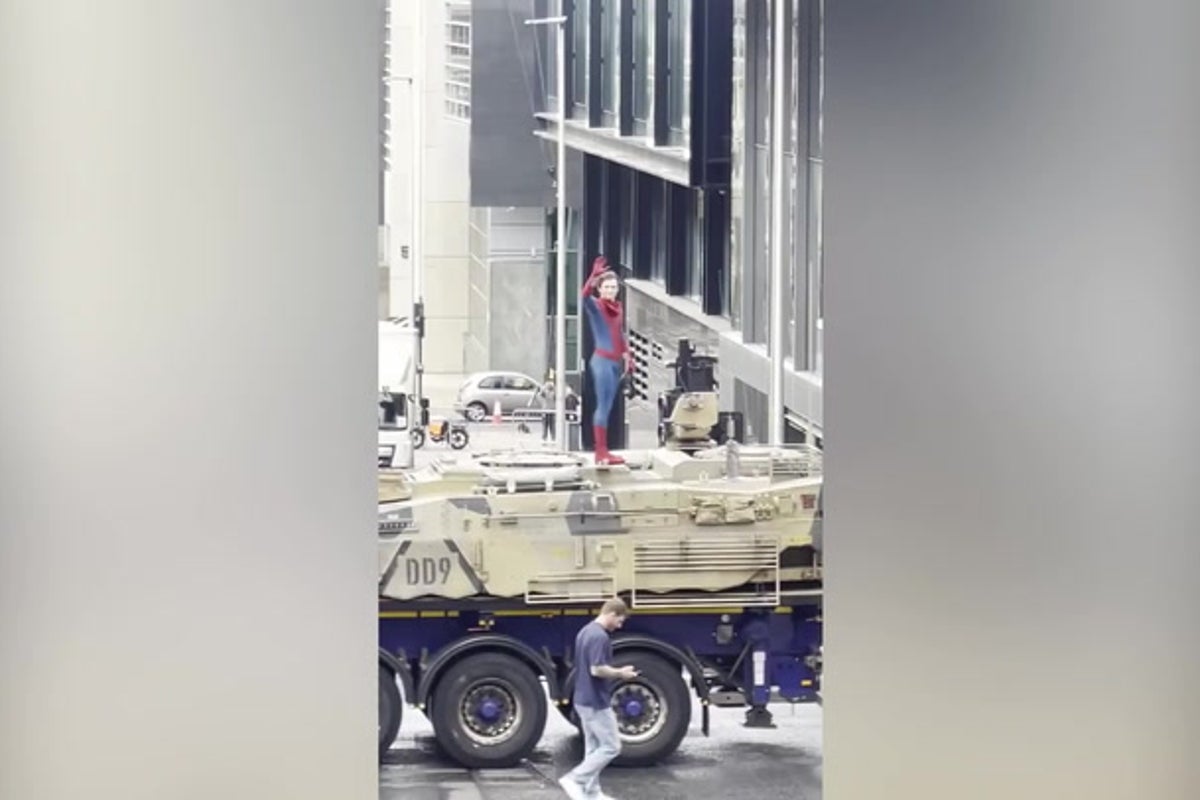 Tom Holland waves at fans while filming new Spiderman in Glasgow