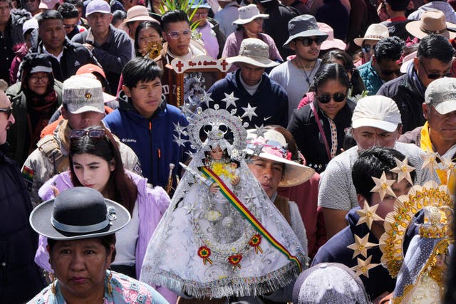 BOLIVIA-VIRGEN DE COPACABANA