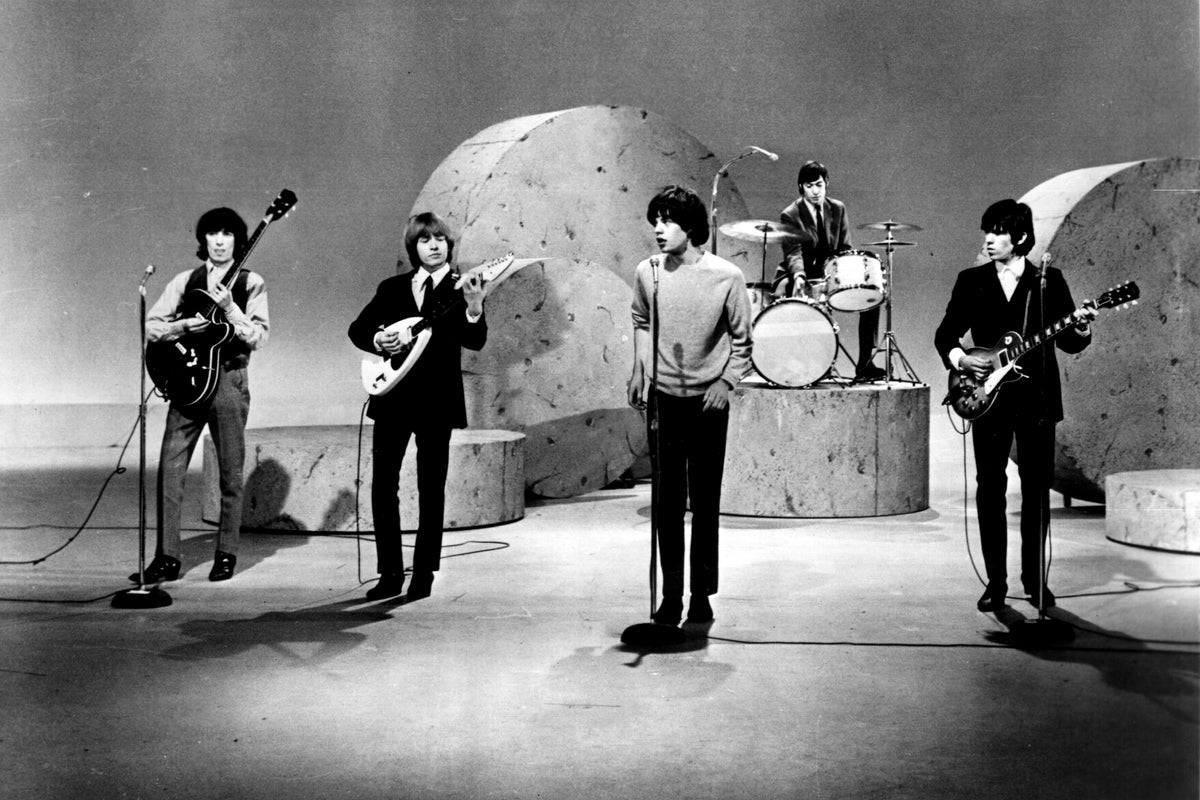 Rolling Stones guitarist has an axe to grind over Met museum’s Gibson Les Paul