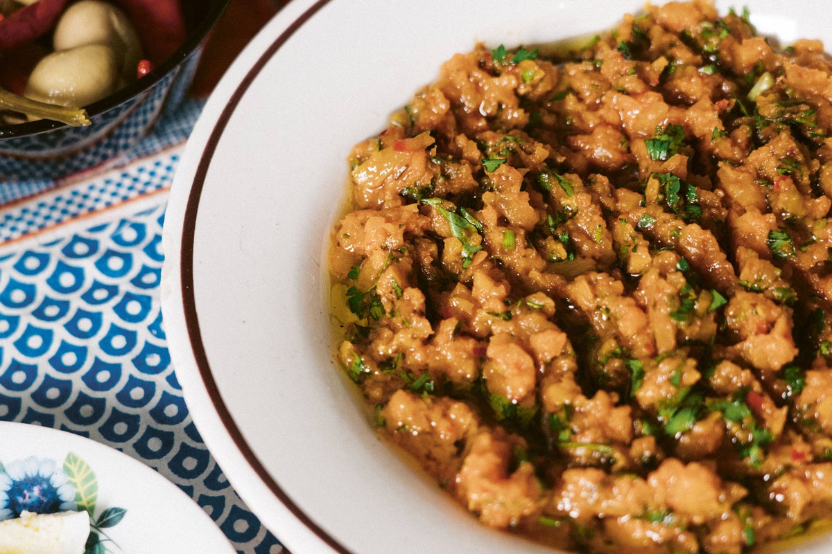 How to make omek houria, Tunisia’s bold and brilliant carrot dip