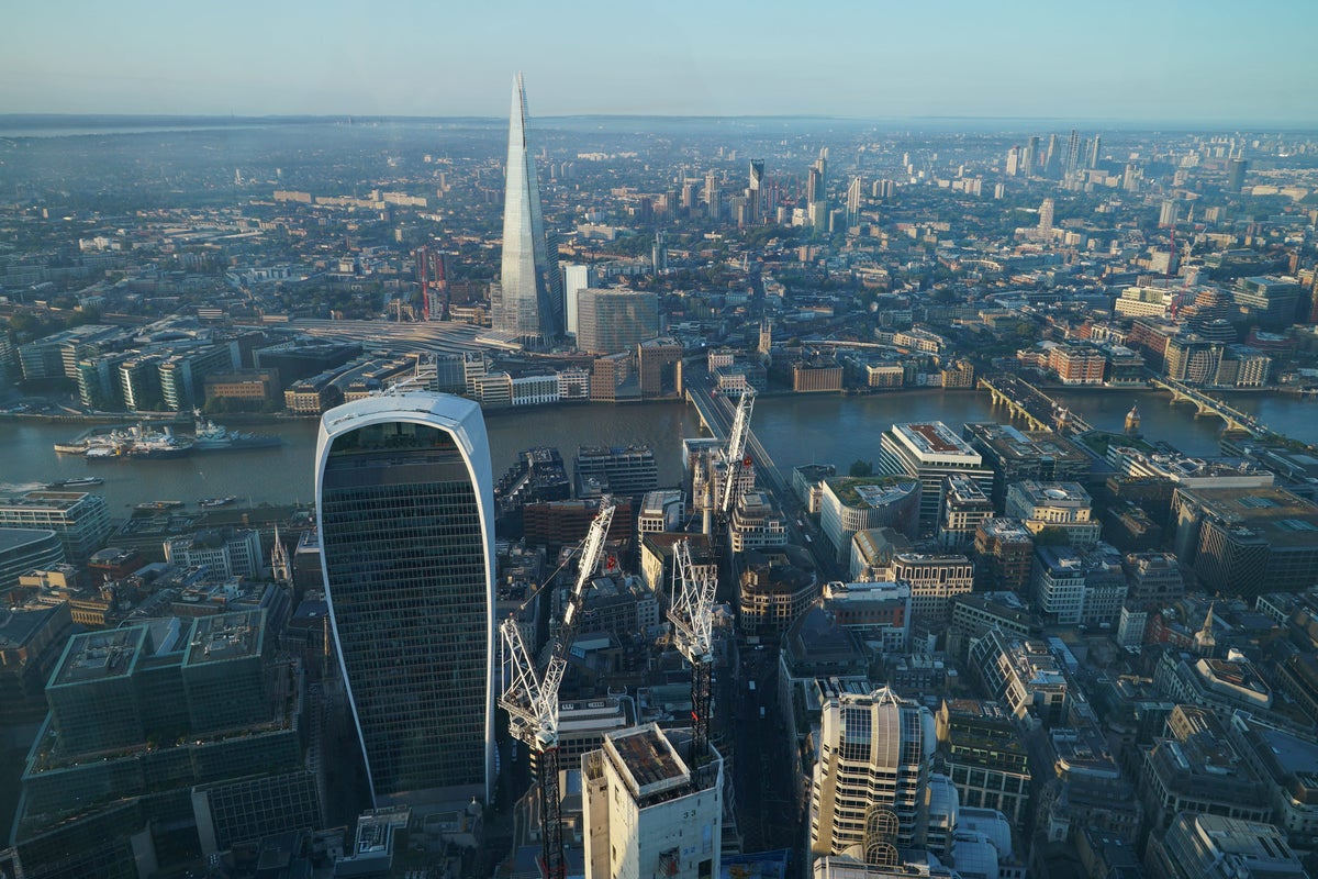 Blue chips in favour ahead of likely Bank of England interest rates cut