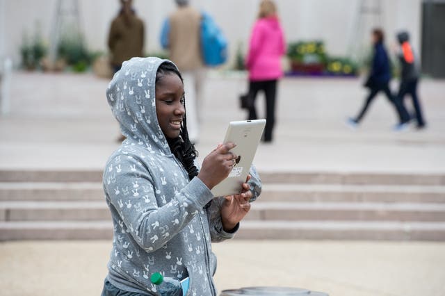 <p>Spending too much time using screens can put the heart health of children and young adults at risk, researchers said Wednesday.</p>