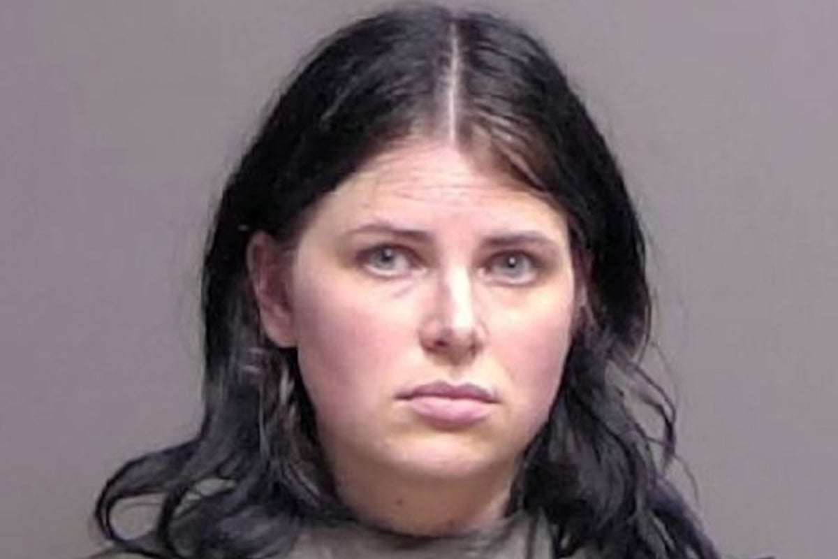 Fake nurse in Florida is arrested and accused of treating over 4,000 hospital patients without a license