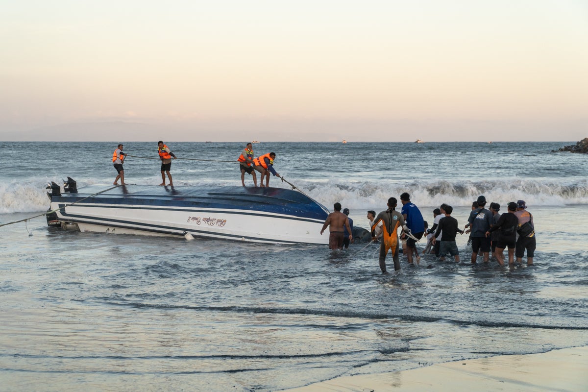 Chinese tourists killed in Bali boat accident
