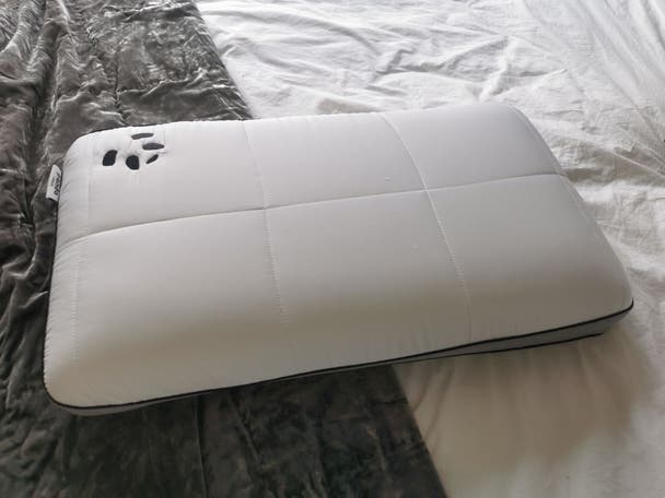 Testing the Panda hybrid bamboo pillow