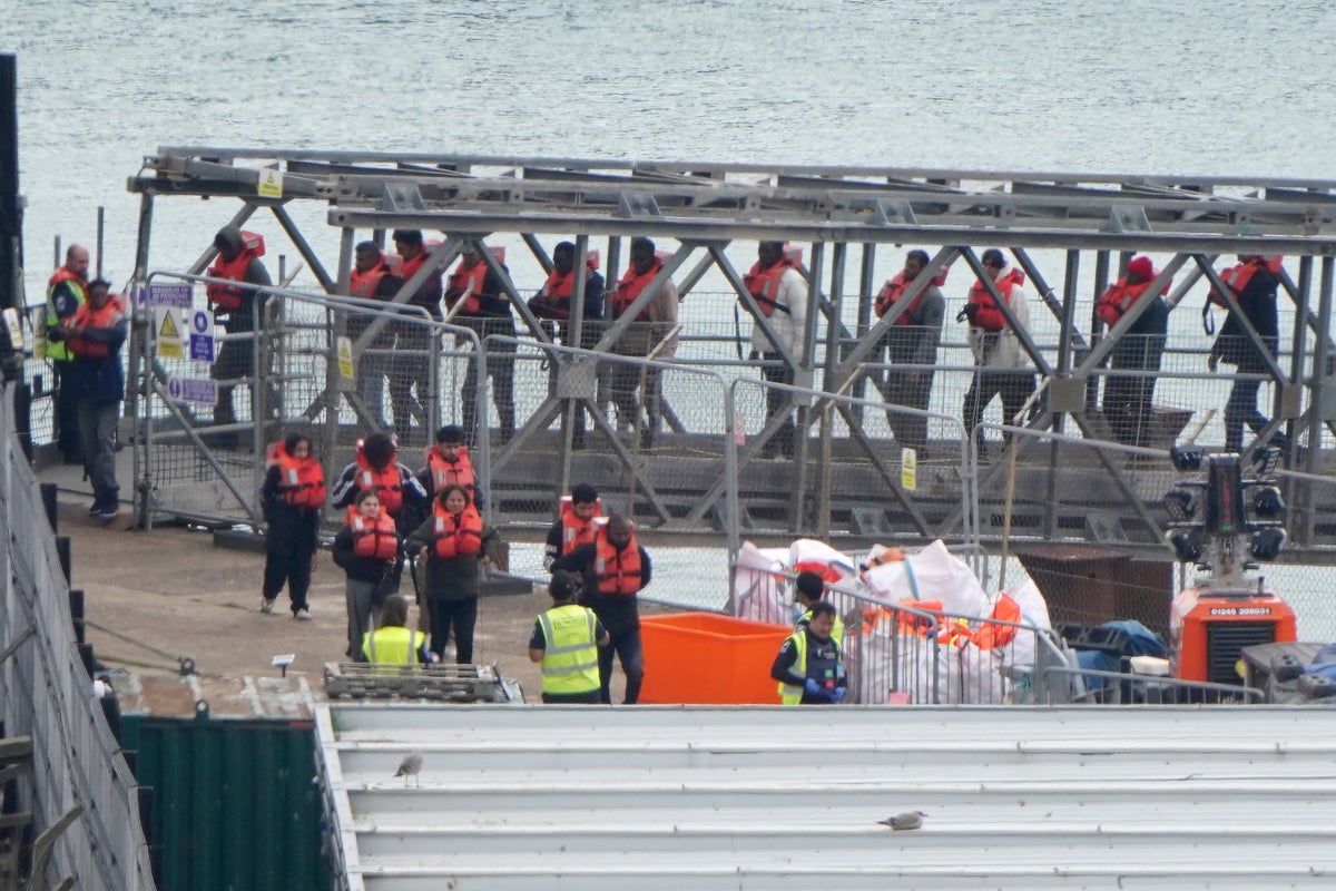One in, one out flights to France to begin ‘imminently’