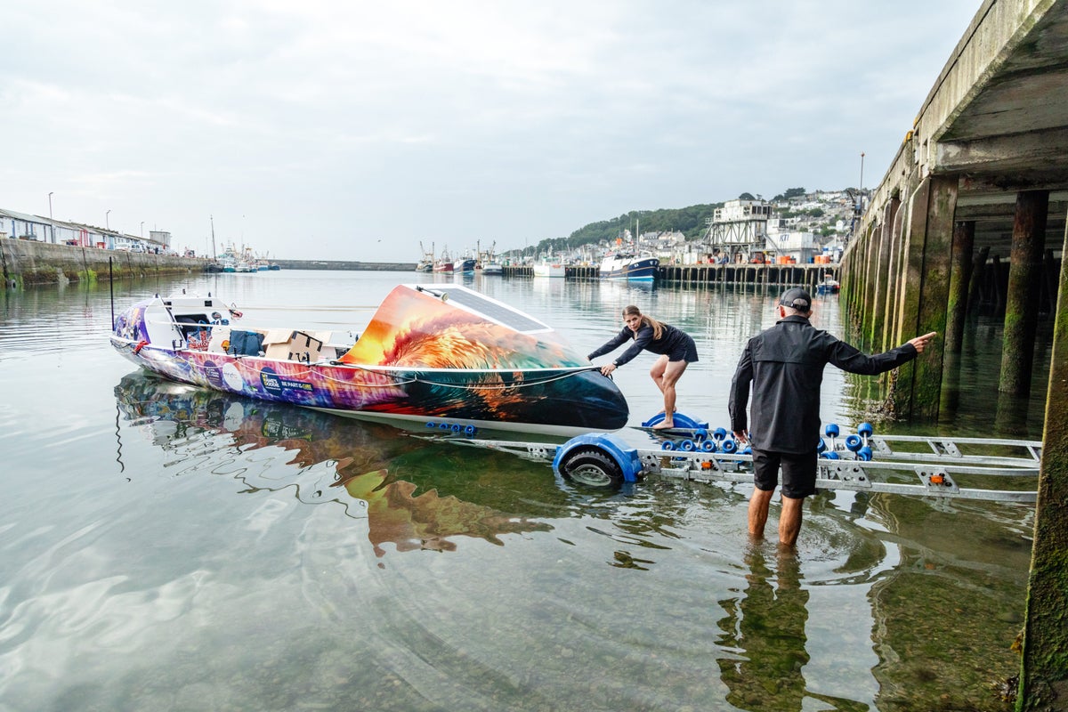 MP Mistakenly Reports Charity Rowers as Migrants