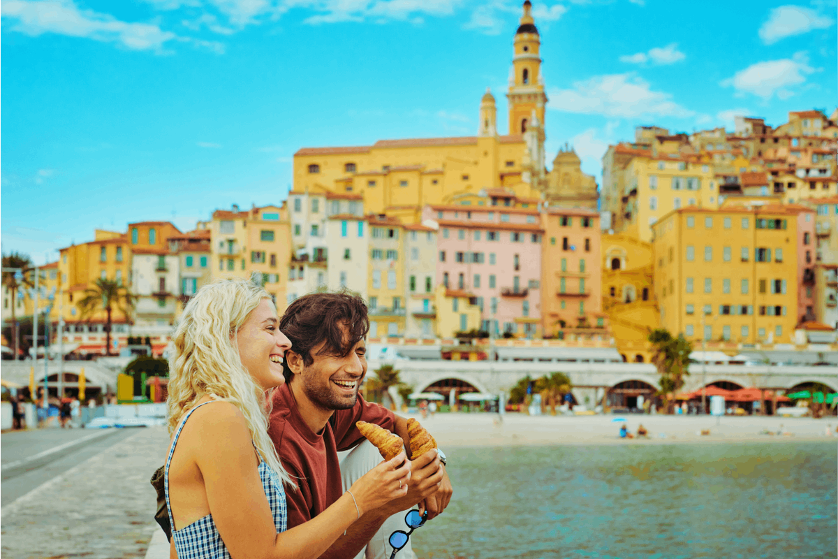 Why smart travellers choose World Nomads for their travel insurance Why smart travellers choose World Nomads for their travel insurance