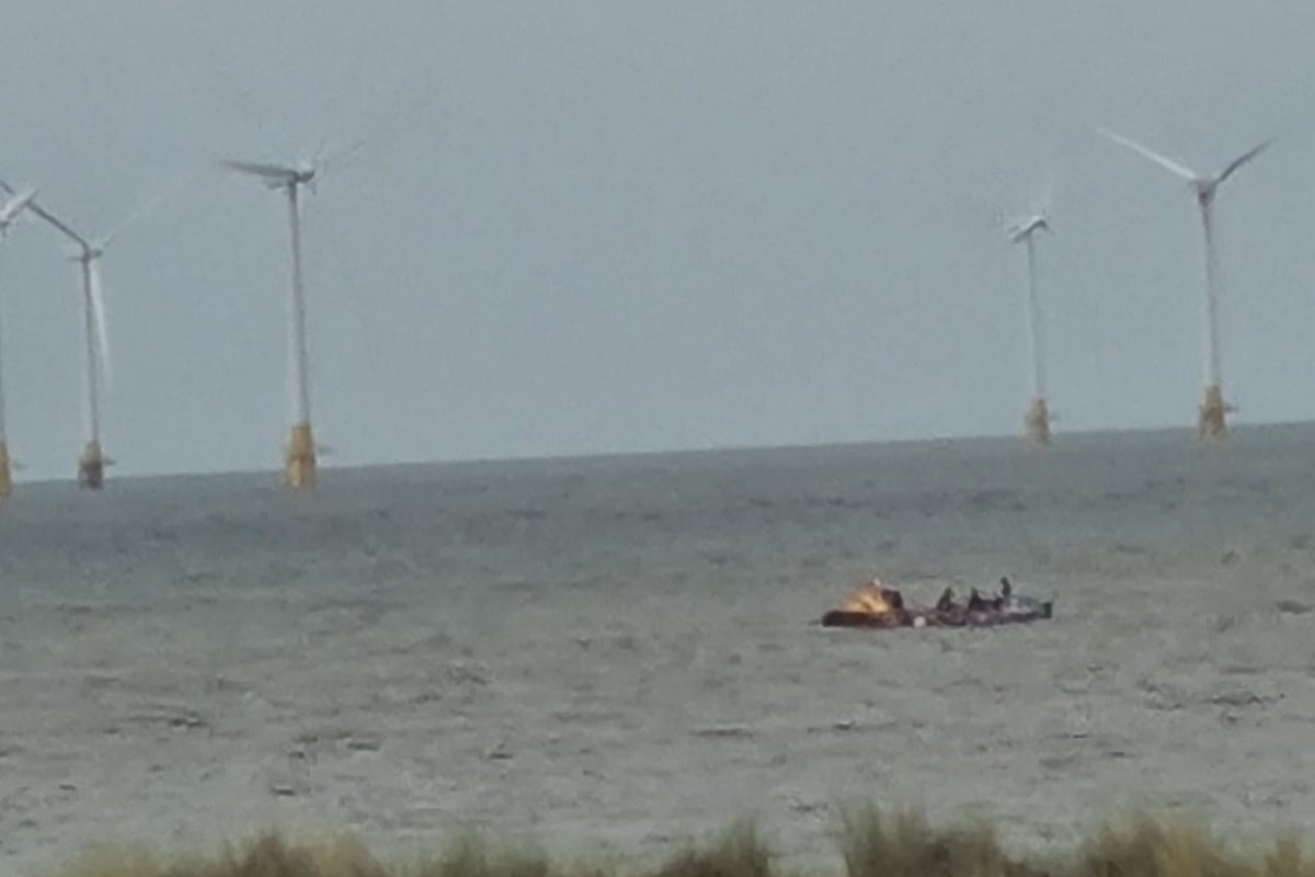 Ex-Reform MP calls authorities on rowing club after confusing them for migrant boats