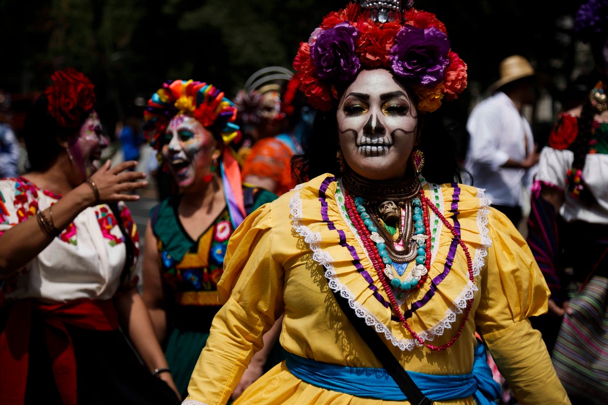 Watch: Mexico City celebrates International Day of Indigenous Peoples with vibrant street march