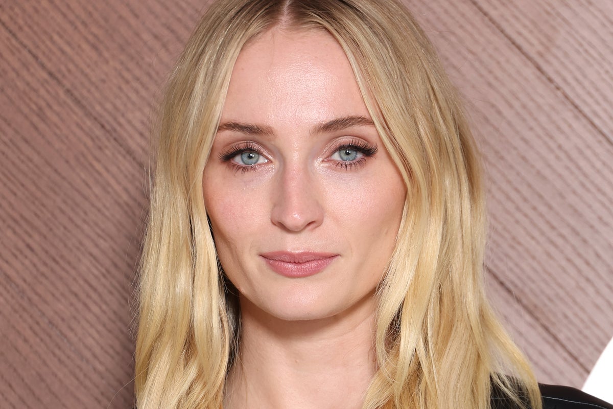 Sophie Turner hits back at critic who accused her of ‘forgetting’ children