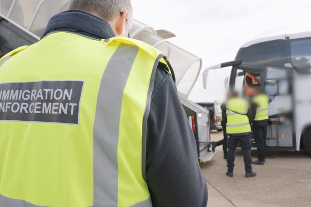 ‘Deport now, appeal later’: Foreign criminals deported from UK in newly released Home Office footage