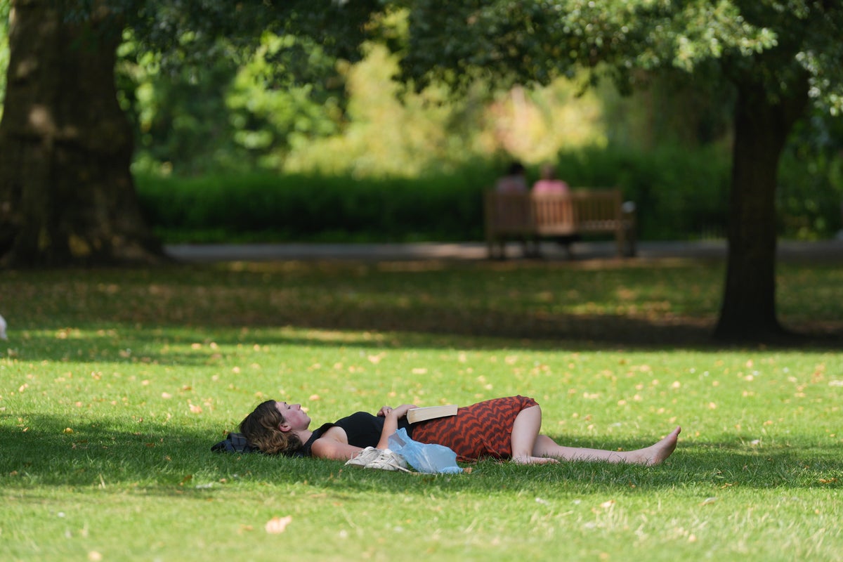 Temperatures to soar to 34C as UK braces for fourth heatwave