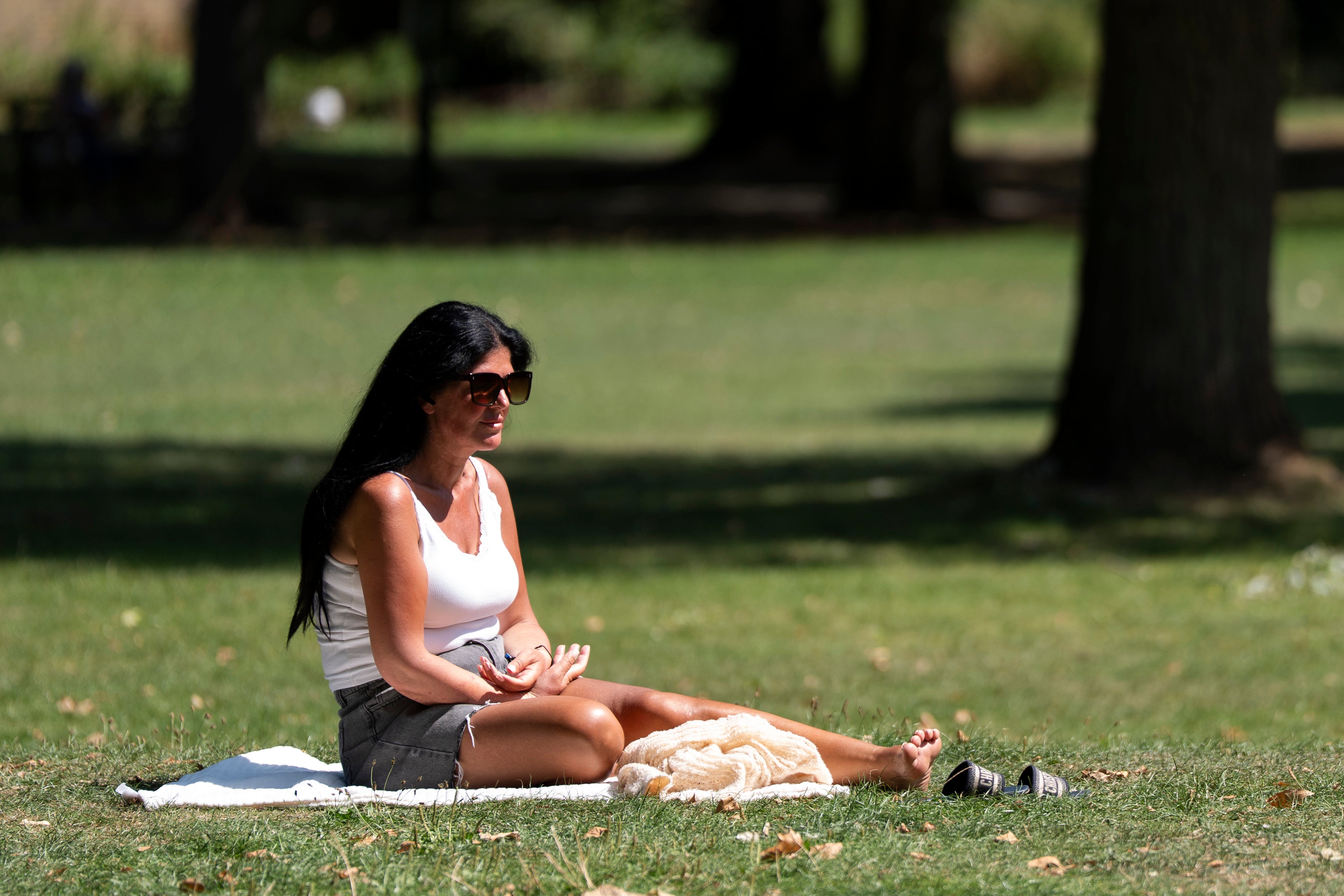 The heatwave threshold for London at this time of year is 28C for three consecutive days in the same location