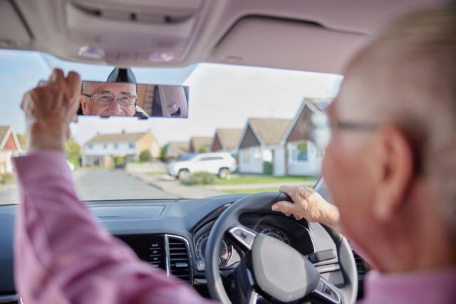 <p>Elderly drivers could be banned from driving if they fail eye tests</p>