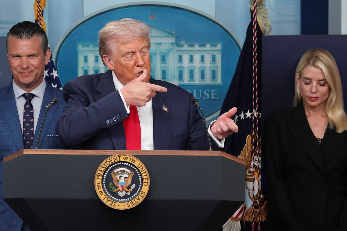 Trump just took over DC with vow to stop ‘thugs’ from abusing cops. He already pardoned hundreds of them
