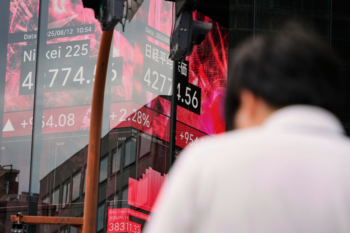 Asian shares advance on relief that Trump is delaying higher China tariffs