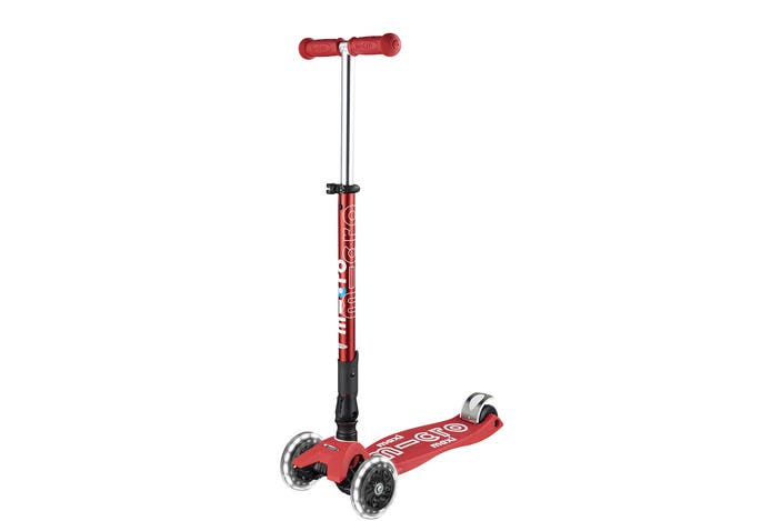 Micro Scooters maxi deluxe foldable LED scooter