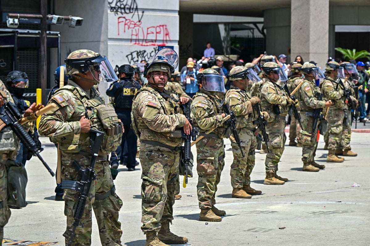 Trump team looking to create squad of 600 soldiers ready to deploy at a moments notice to quash civil unrest