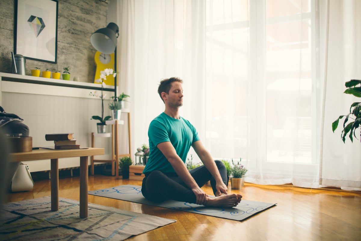 Unlock Your Best Self: 5 Simple Daily Habits for a Healthier, More Energetic You (Backed by an Expert!)