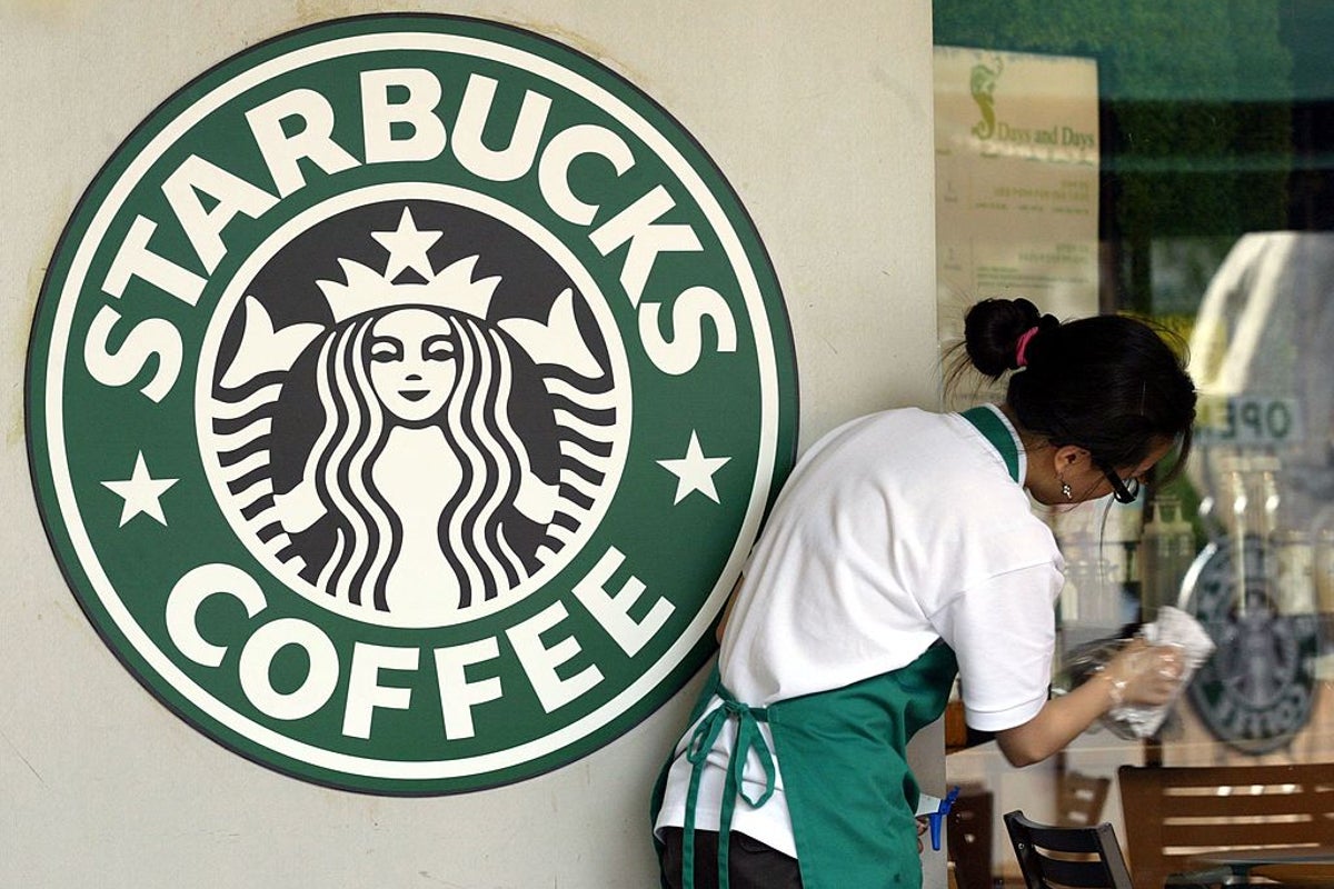 Starbucks bans printers and desktops after Korean customers turn cafes into offices
