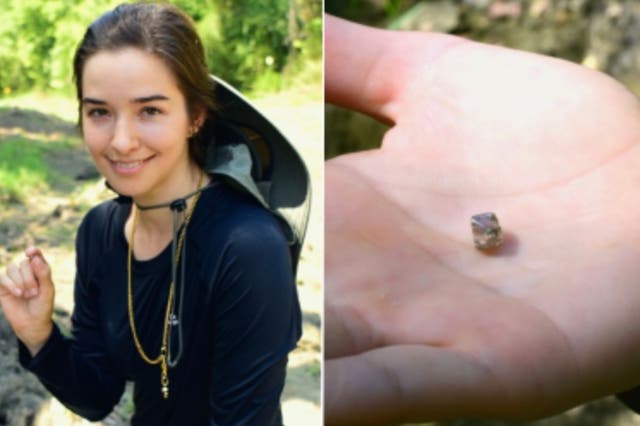 <p>Una mujer vio lo que pensó que era una telaraña en un parque de Arkansas y decidió patearla. Halló un diamante estimado en USD 27.000</p>