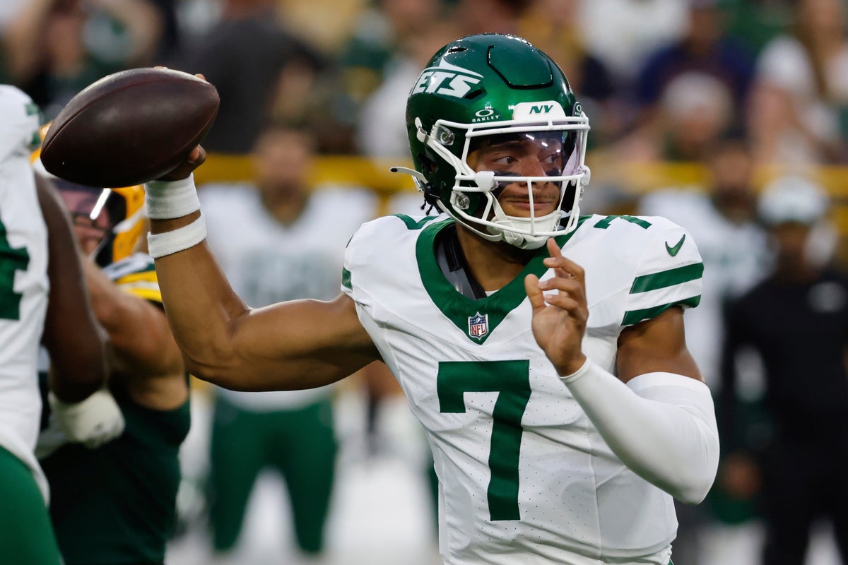 Jets' Justin Fields says his focus on his faith the past 6 months has helped him shake off criticism
