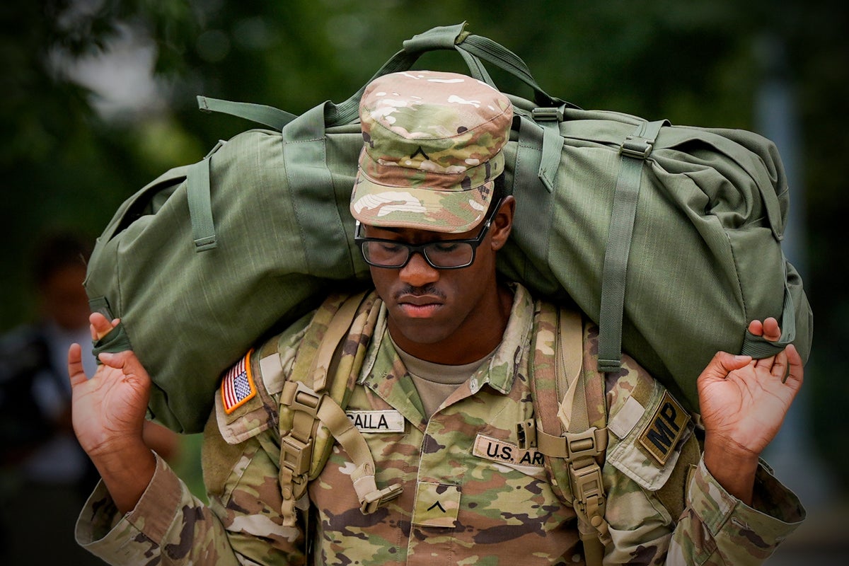 National Guard members arrive as Washington's new law-enforcement reality starts taking shape