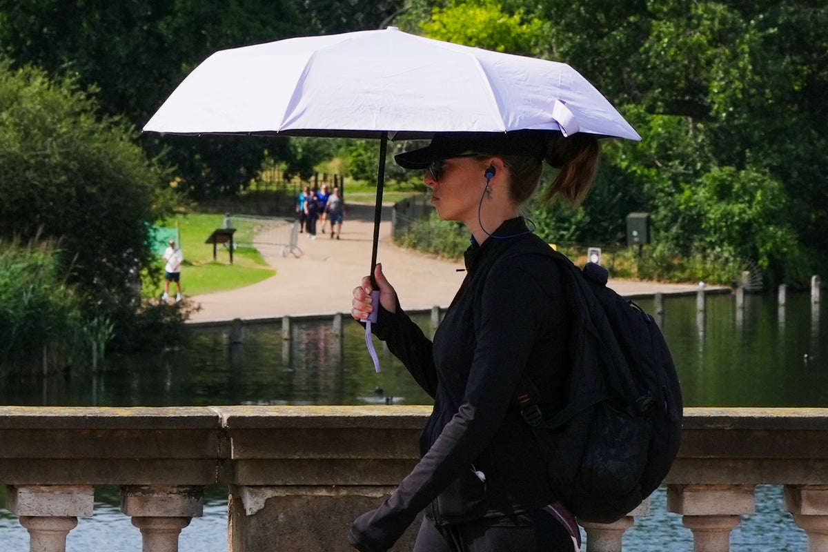 More hot weather means heat alerts set to continue