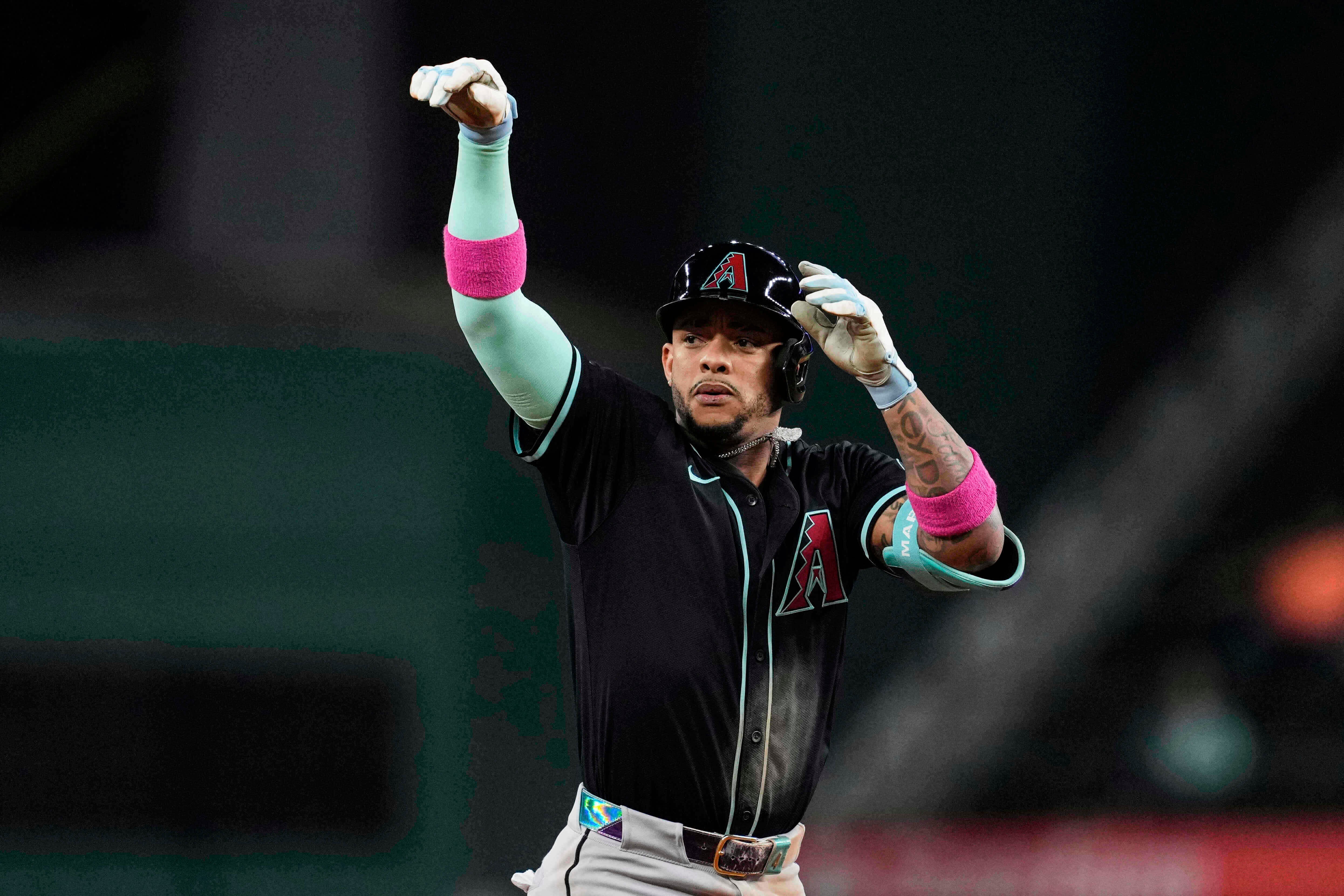 DIAMONDBACKS-RANGERS