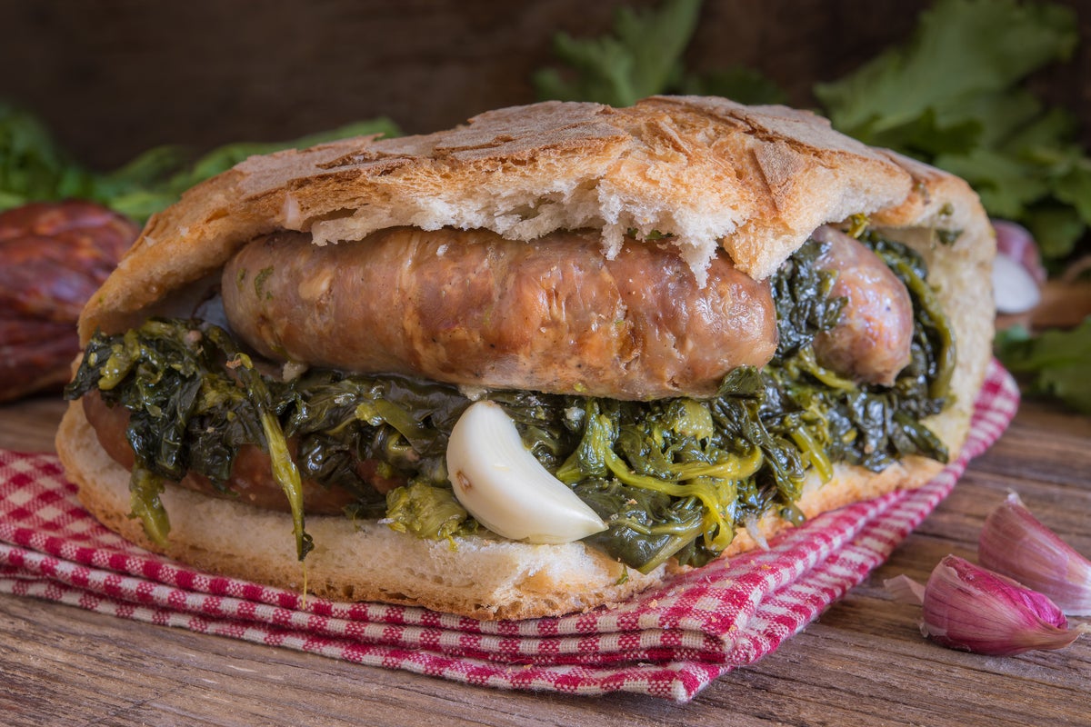 Second person dies after eating broccoli sandwiches amid botulism outbreak