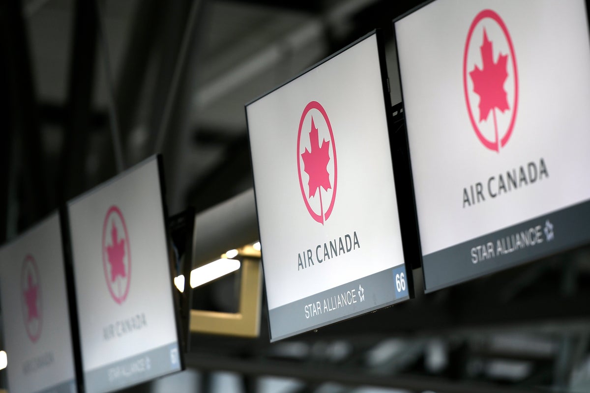 Air Canada prepares for complete shutdown of operations