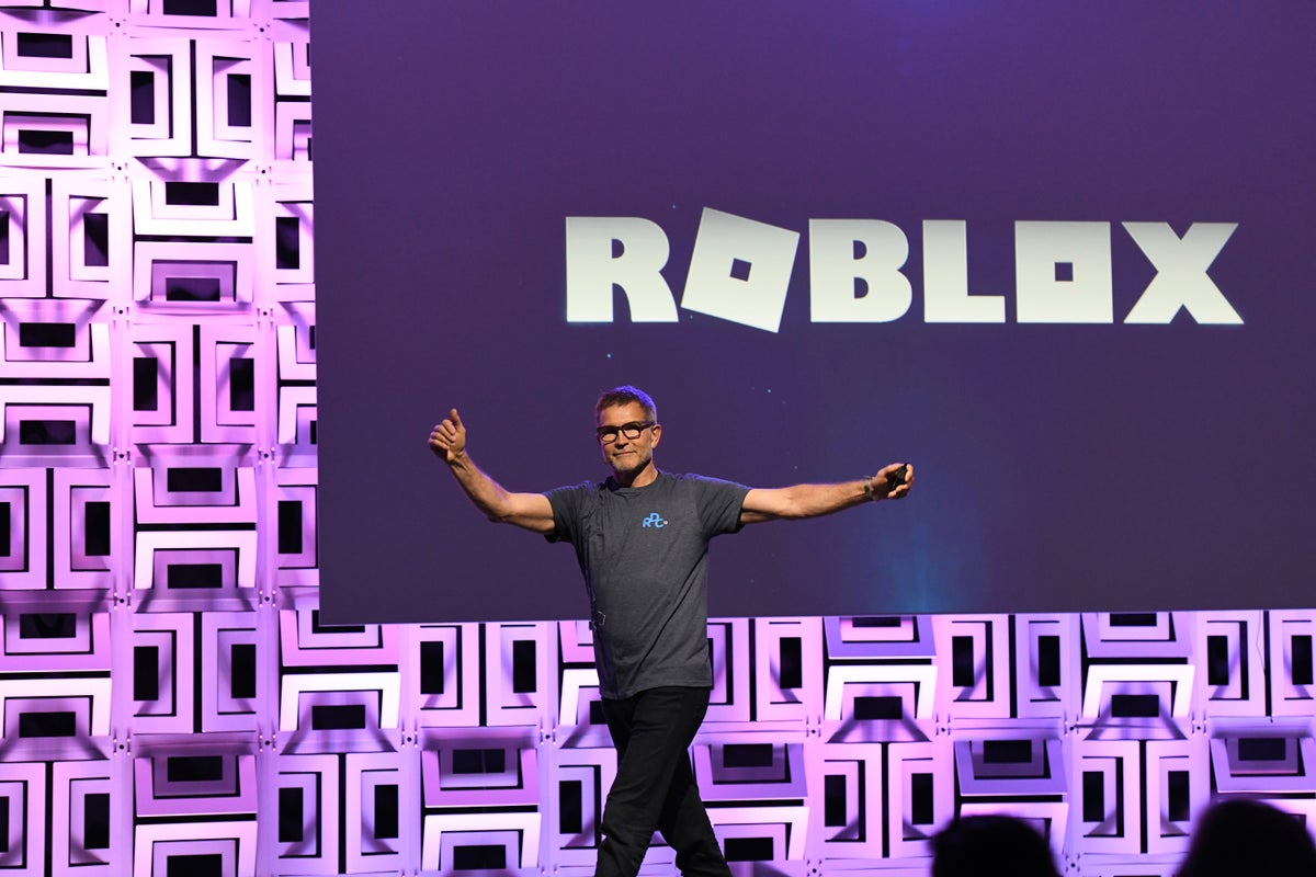 Roblox CEO called on to resign after sending cease and desist letter to online ‘predator hunter’