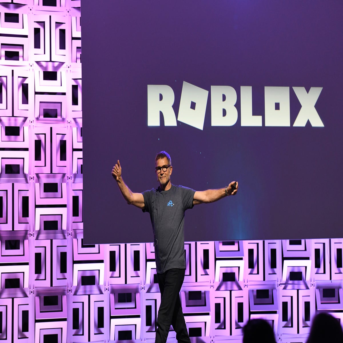 Over 100,000 People Demand Roblox CEO Resignation