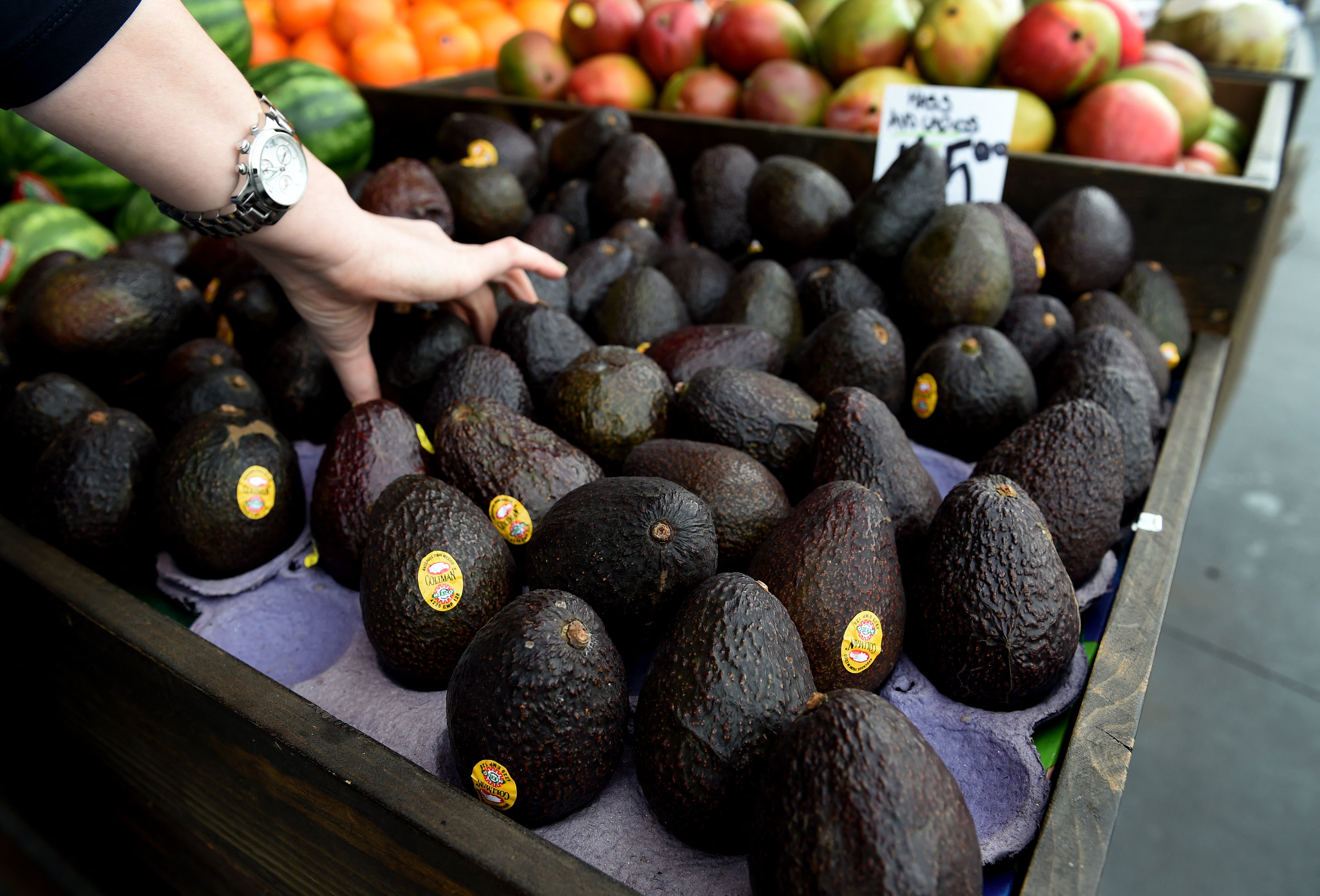 Avocados are full of nutrients that help strengthen heart health, according to researchers