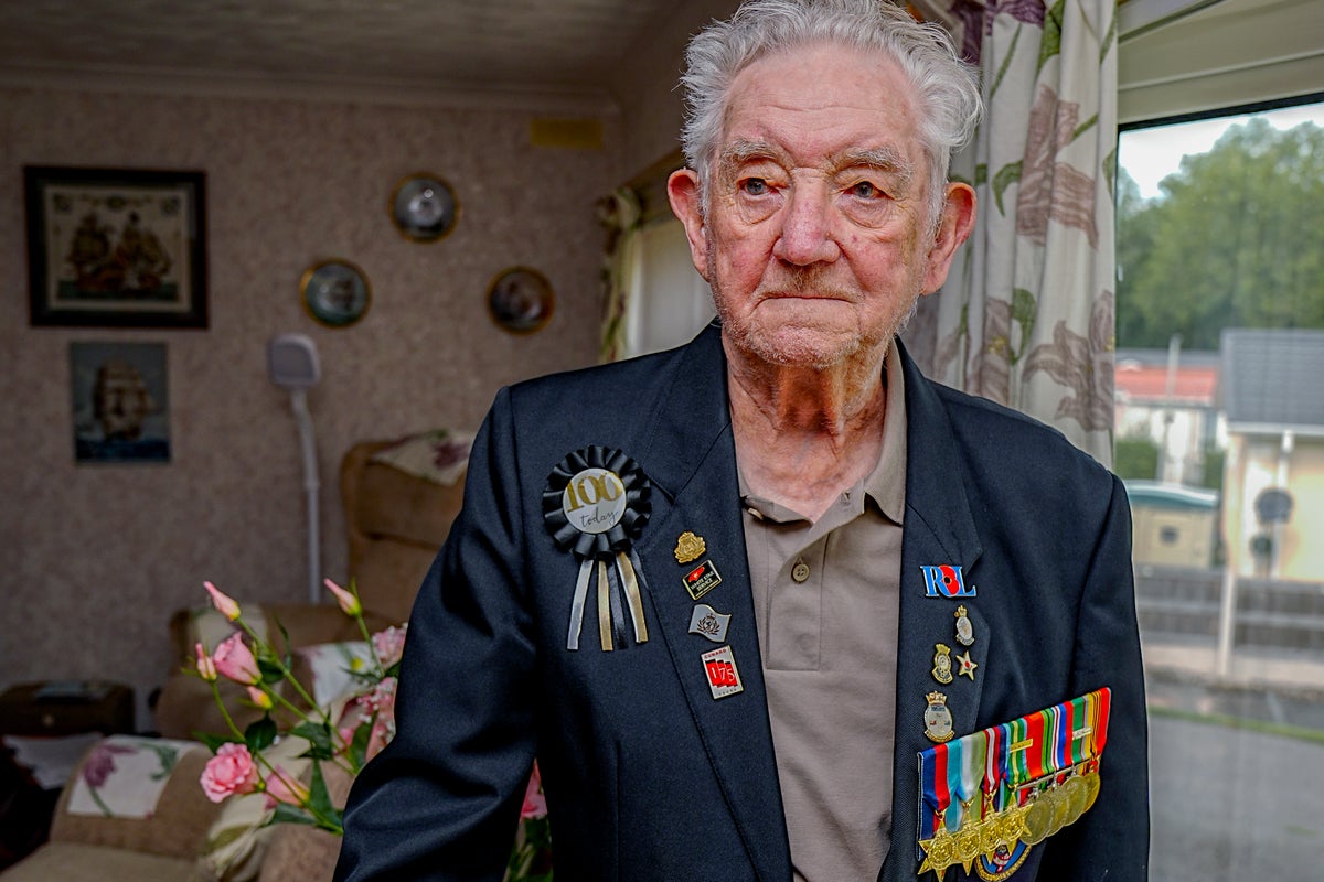 Meet the 100-year-old VJ Day hero who witnessed Japan’s Second World War surrender