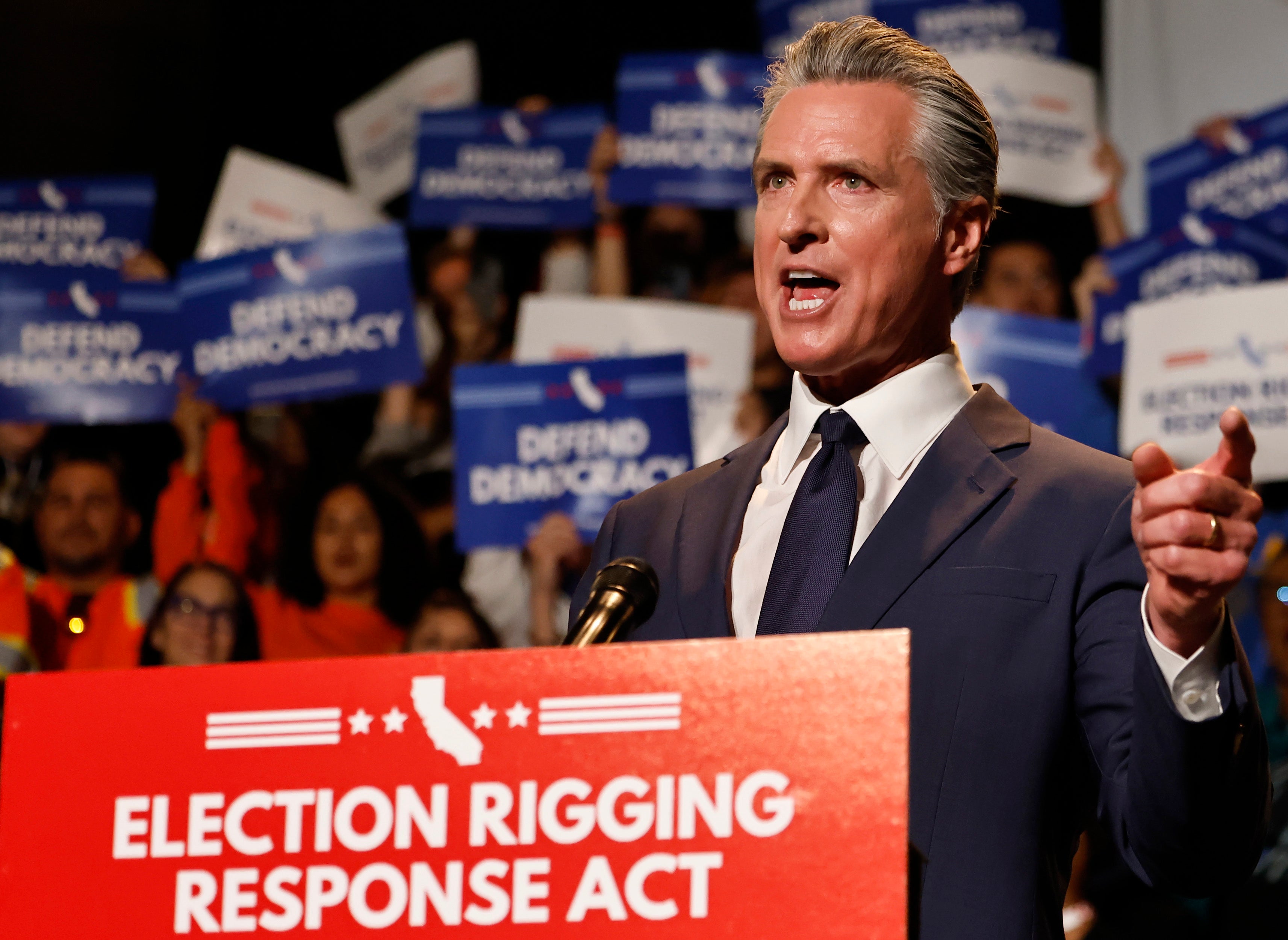 As California Governor Gavin Newsom was bashing President Donald Trump in a Los Angeles auditorium, Border Patrol agents swarmed outside and made at least one arrest