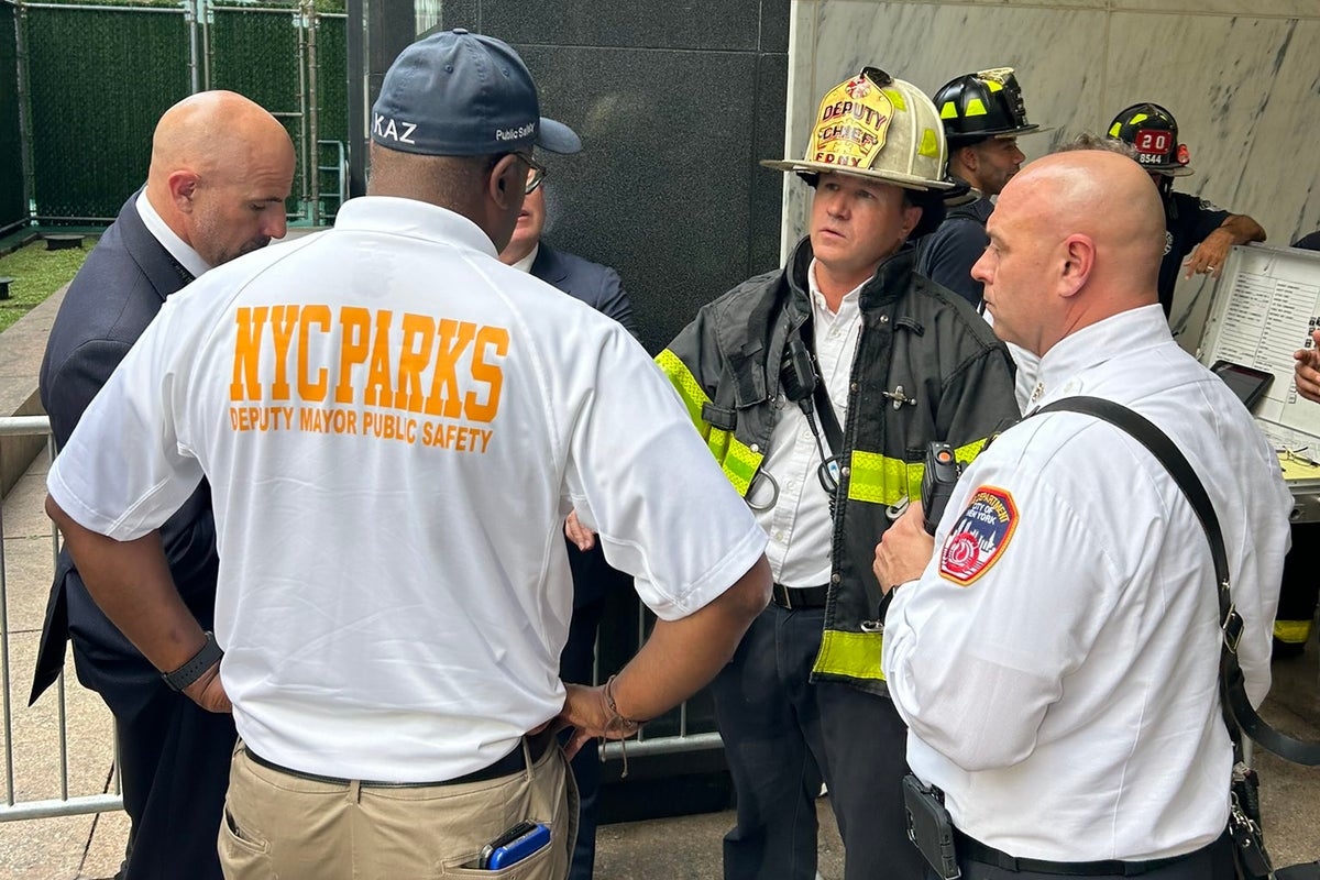 New York City building housing ICE evacuated after envelopes of white powder found