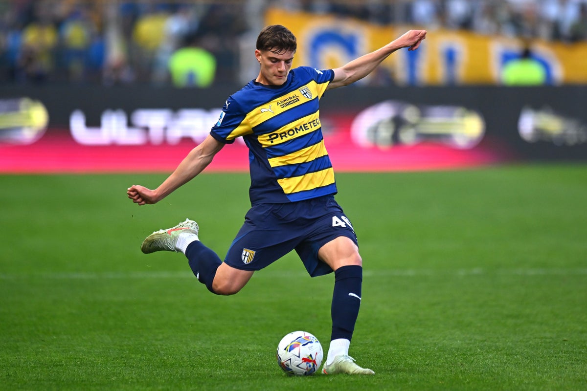 Liverpool agree fee for new centre-back