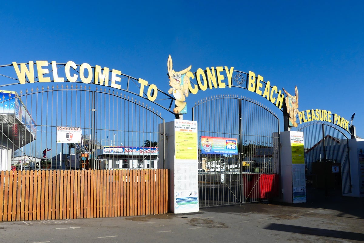 Thirteen children injured after rollercoaster derails in seaside amusement park